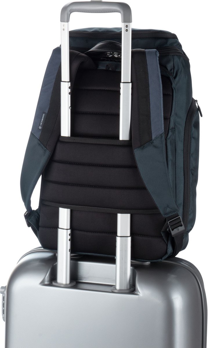 altmont professional fliptop laptop backpack